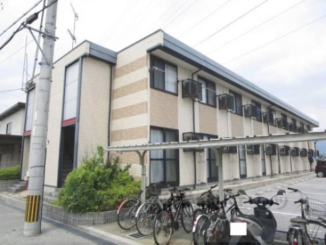 レオパレス伊吹外観写真1