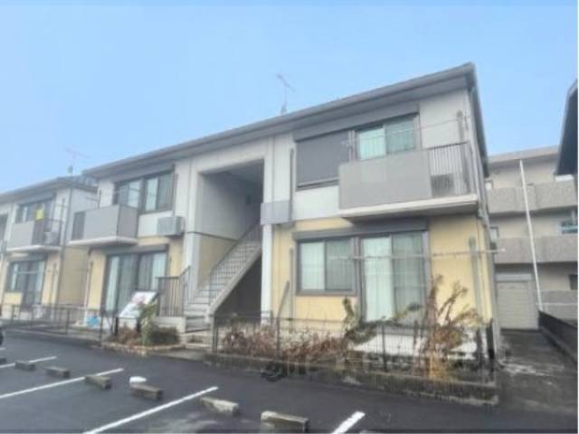 メゾンラッキービレッジ２外観写真1