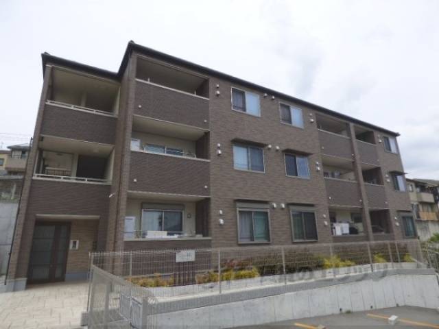 グリーンヒルズ外観写真1