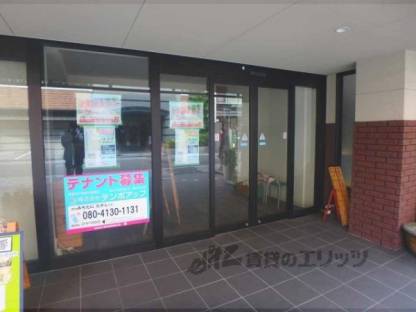 三条高倉響ビル1階店舗外観写真2