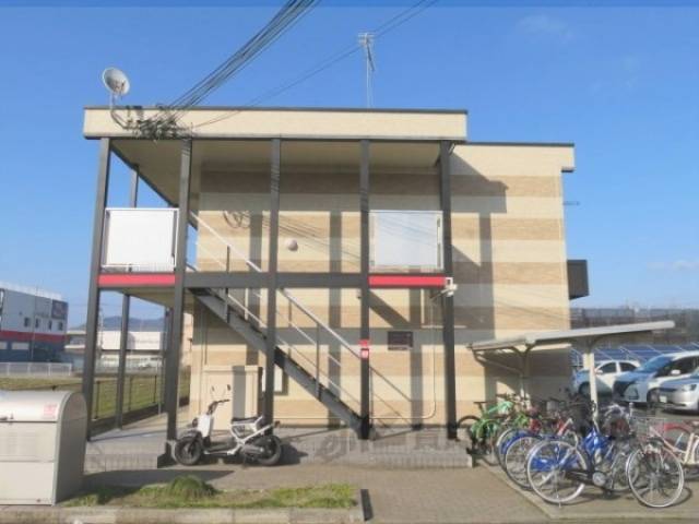 レオパレスインフィニティ本堀外観写真3