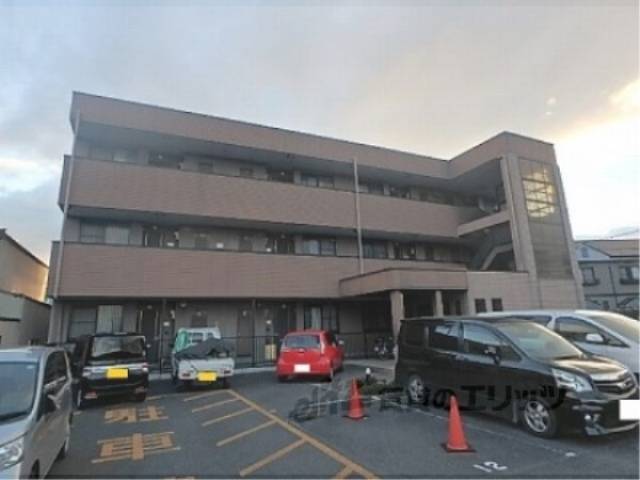 ロイヤルレインボー中主外観写真2