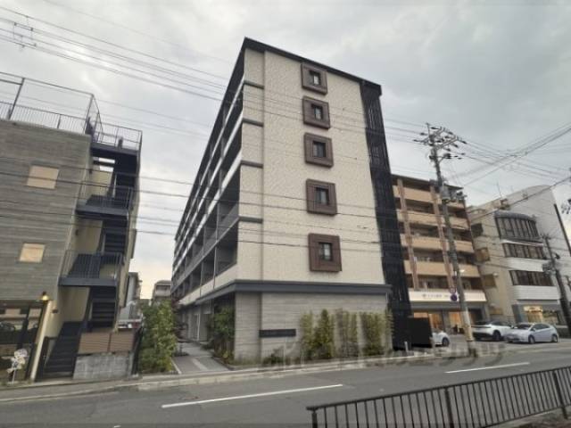 クレアドーレ京都二条外観写真1