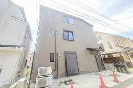 高野泉町40-45マンション外観写真