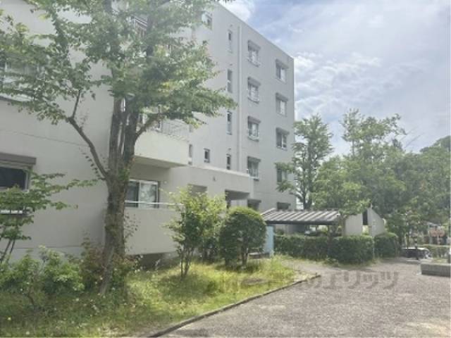 平城右京団地２５号棟外観写真2