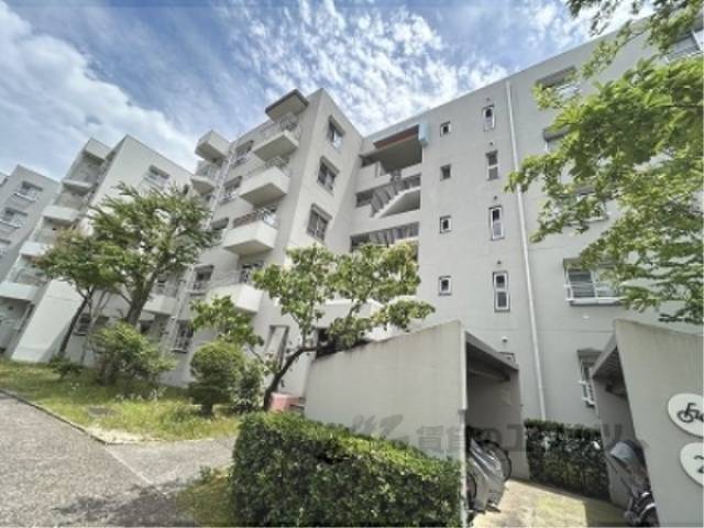 平城右京団地２５号棟外観写真3