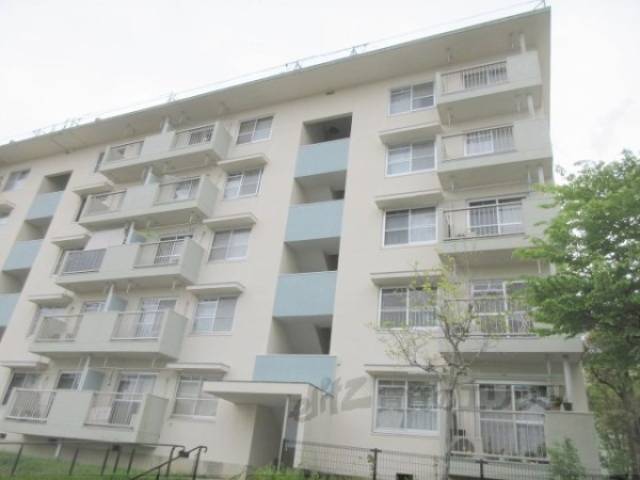 平城第１団地２３号棟外観写真2