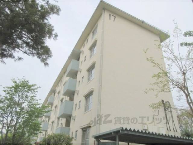 平城第１団地１７号棟外観写真1