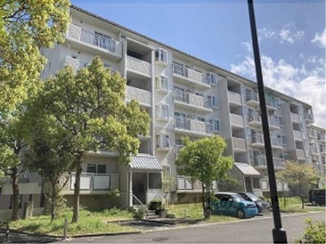 平城左京団地１９号棟外観写真2