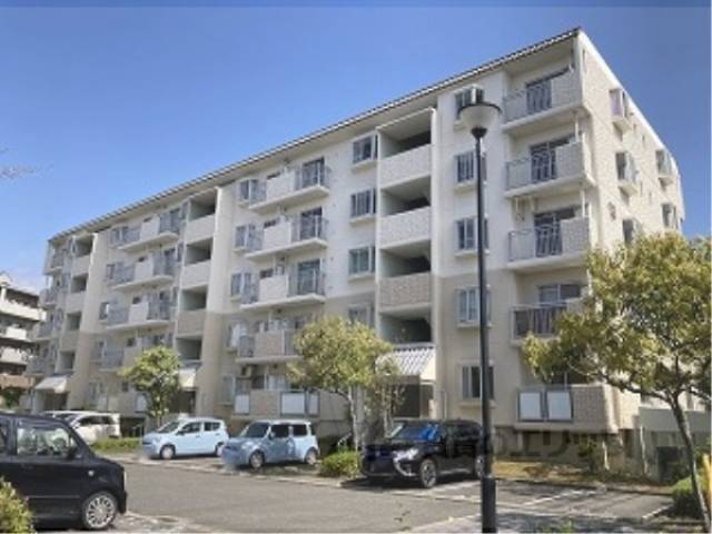 平城左京団地１３号棟外観写真2