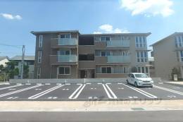 くおん嵯峨東棟外観写真