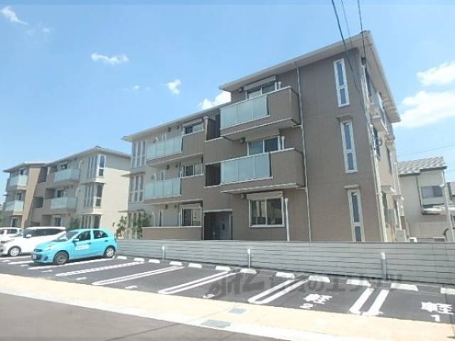 くおん嵯峨西棟外観写真3