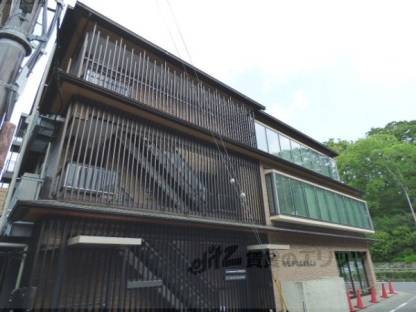 近畿予備校烏丸ビル１階店舗外観写真3