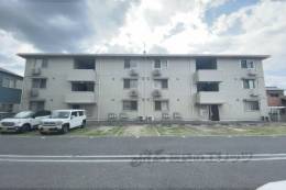 ヴィラシャルマン外観写真