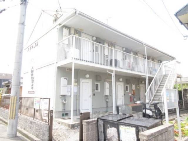 ハイツ西田外観写真1