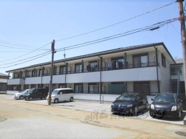 グランシャリオ八島外観写真2