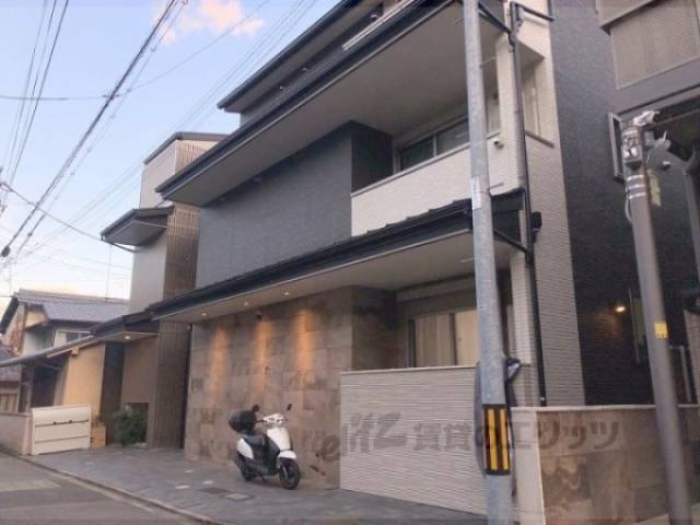アールグランツ東船岡外観写真2