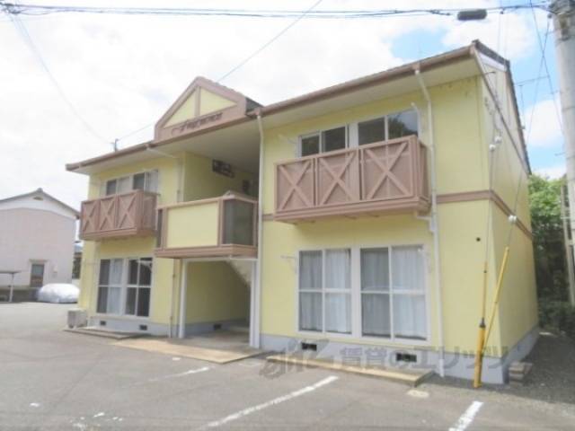 メゾン菖蒲台外観写真1