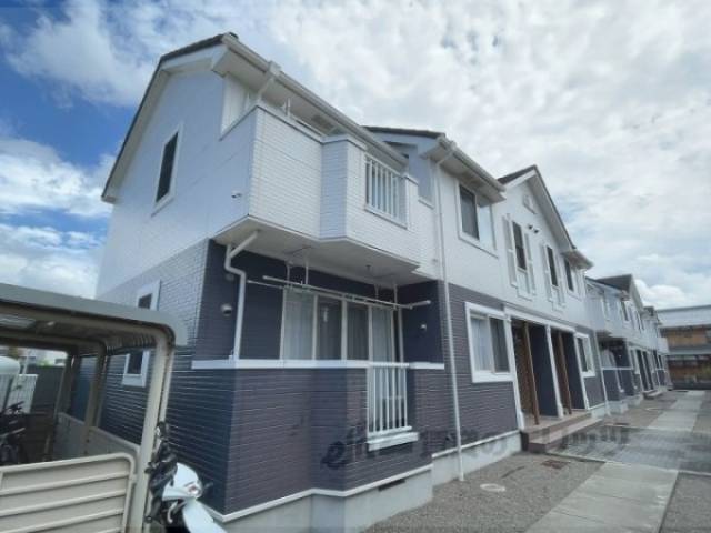 カーサ　セレーノ外観写真1