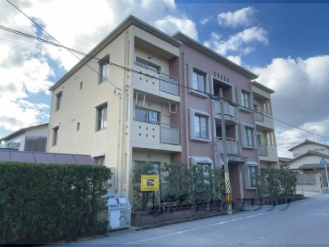 メゾンかしの木外観写真3