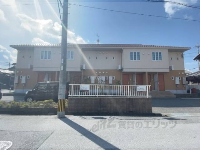 メゾン　ド　ルミエール外観写真1