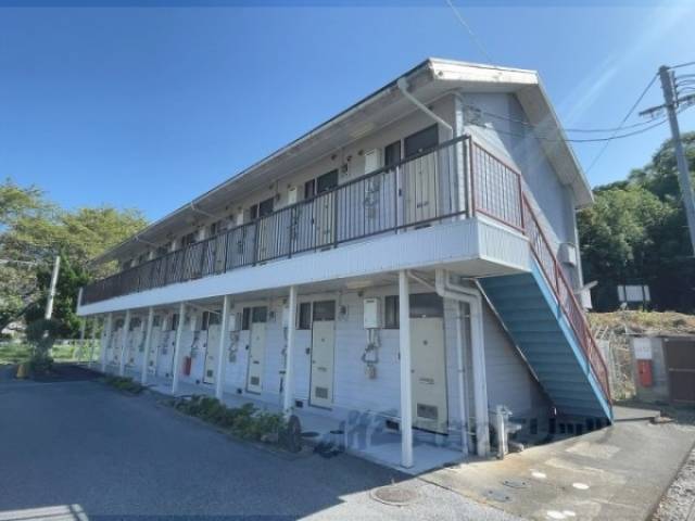 コーポ・ポロウニア外観写真1