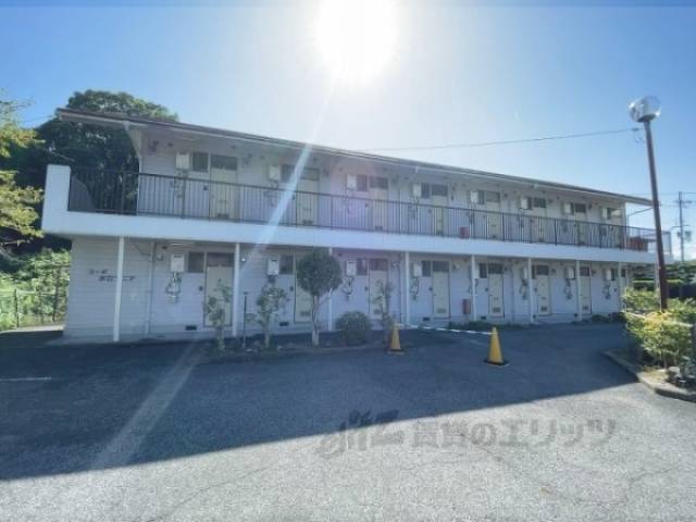 コーポ・ポロウニア外観写真3