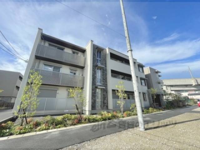 シャーメゾンＡＶＡＮＣＥ外観写真1