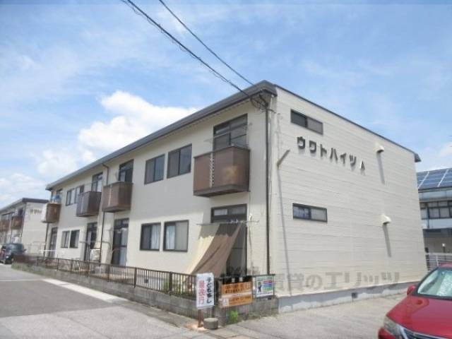 ウワトハイツＡ外観写真1