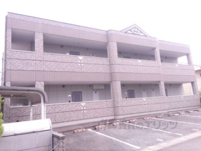 ヒムス　プルーニェ外観写真2