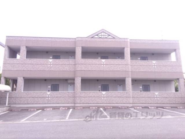 ヒムス　プルーニェ外観写真3