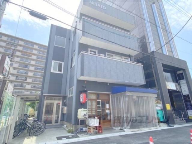 パルジュ・ミサト外観写真1