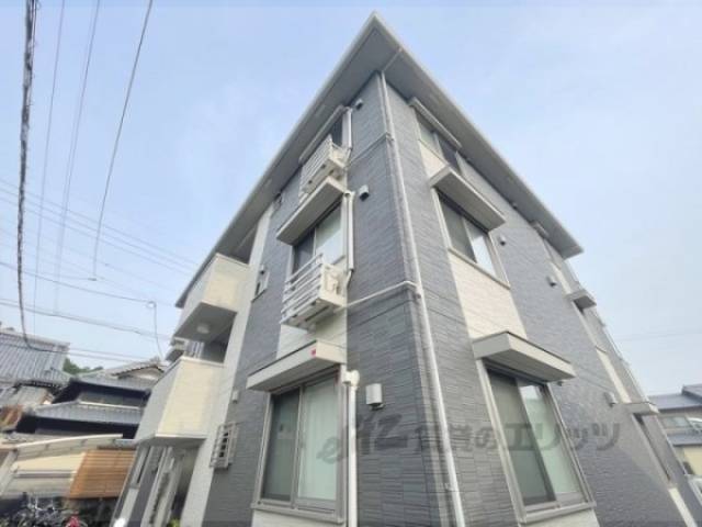 セゾン　デ　スリジエール外観写真2