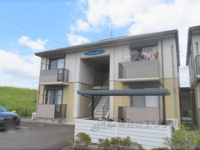 ルーチェ・ベガA外観写真1