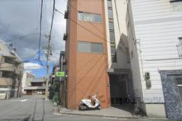 スコッチテリア三条外観写真