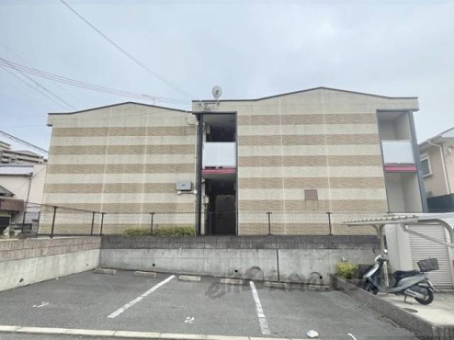 レオパレス蘭外観写真3