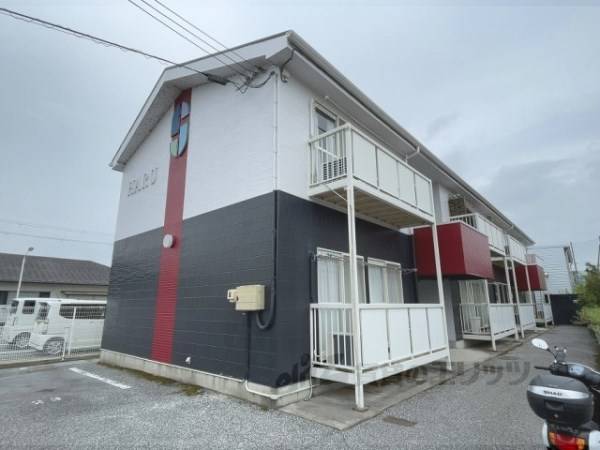 132596の外観写真