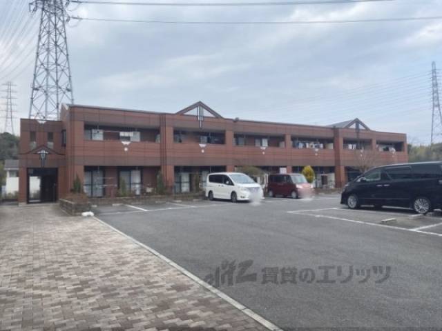 ヒルビレッジ外観写真1