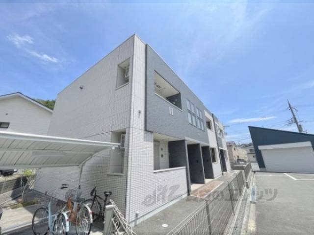 ＲＩＳＥ東生駒外観写真1