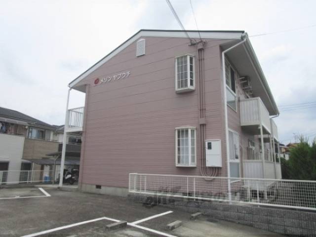 メゾンヤブウチ外観写真1