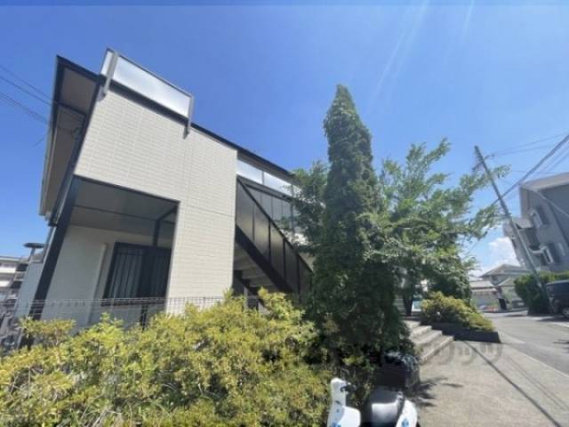シェーヌ東生駒外観写真3