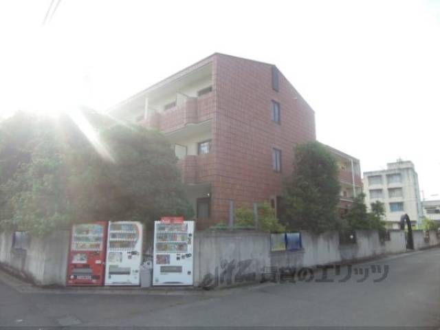 マンション万葉２外観写真2