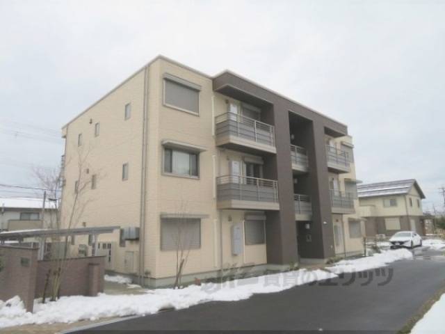 メゾン　ド　ソワ外観写真1