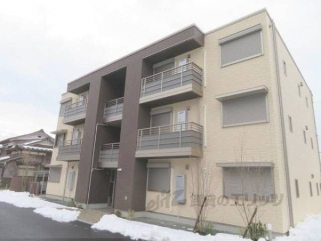 メゾン　ド　ソワ外観写真2