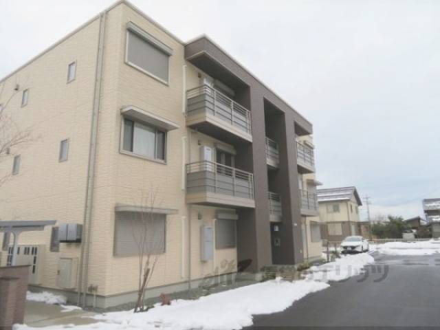 メゾン　ド　ソワ外観写真3