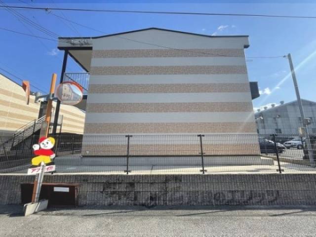 レオパレス八条２外観写真2