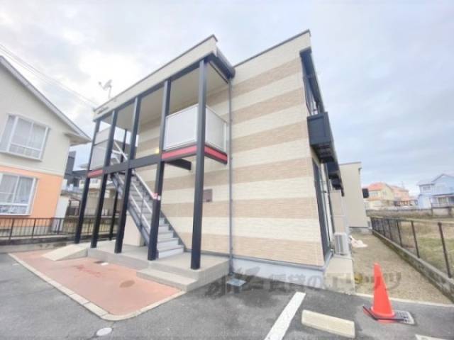 レオパレスKAZU外観写真1