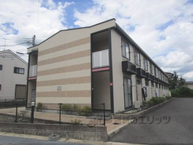 レオパレスAKI外観写真3