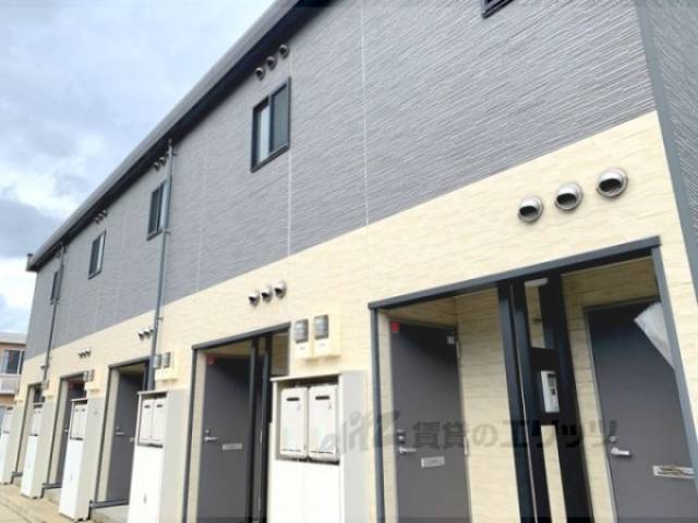 レオパレス伏見３外観写真2