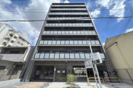 ＢＡＤＧＥ　ｋｙｏｔｏ　ｄｏｏｒ外観写真